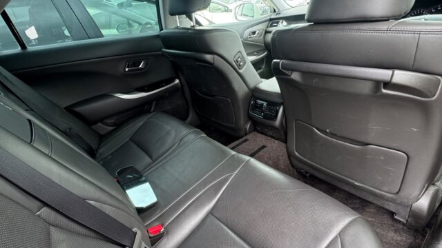 Toyota Crown Athlete 2010 (7)