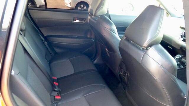 toyota cross hybrid (2)