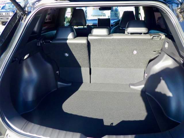 toyota cross hybrid (5)