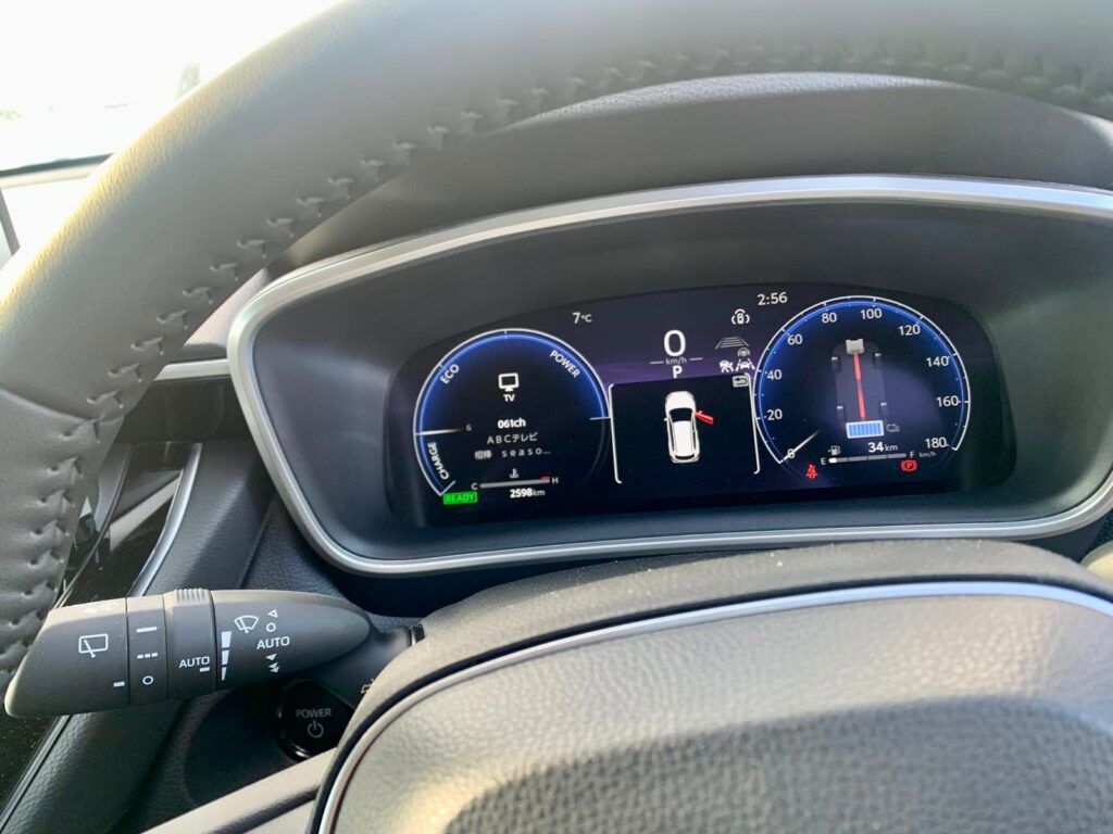 toyota cross hybrid (7)