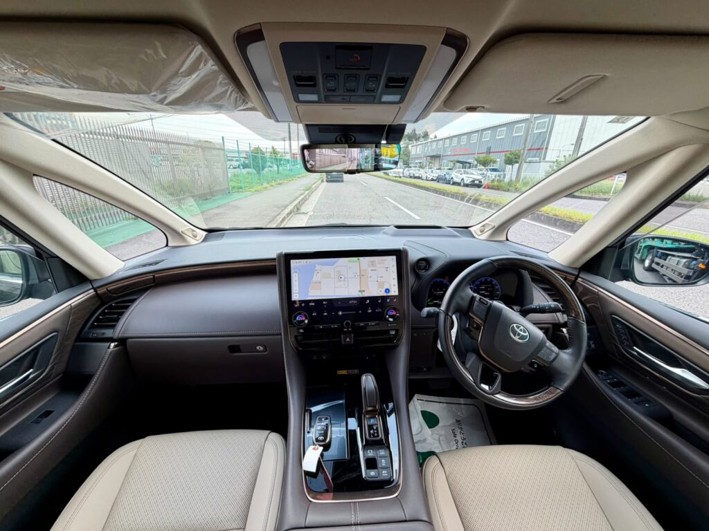 Totyota Alphard (4)