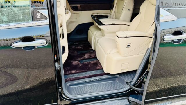 Totyota Alphard (7)