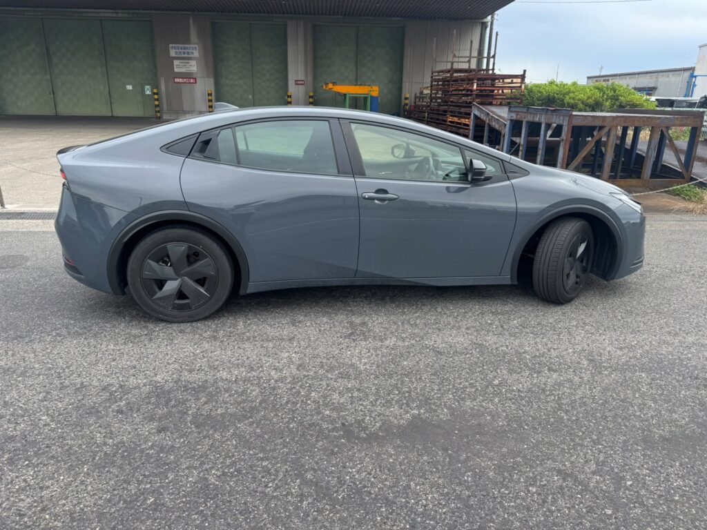 Toyoya Prius U (2)
